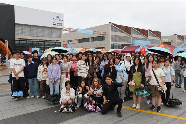 6573ae34cfd0bbb7161a0550753eed9e.jpg 6573ae34cfd0bbb7161a0550753eed9e.jpg